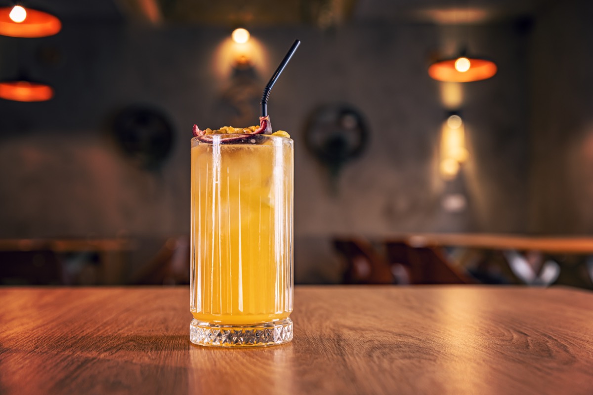 Non-Alcoholic Whiskey Highball
